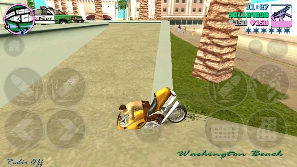 اسکرینشات قدیمی از GTA Vice City، احتمالاً یه گوشه دیگه از بلو هل یا یه گلیچ مشابه. اون روزا هرجا ممکن بود گیر بیاری خودتو تو دیوارا!