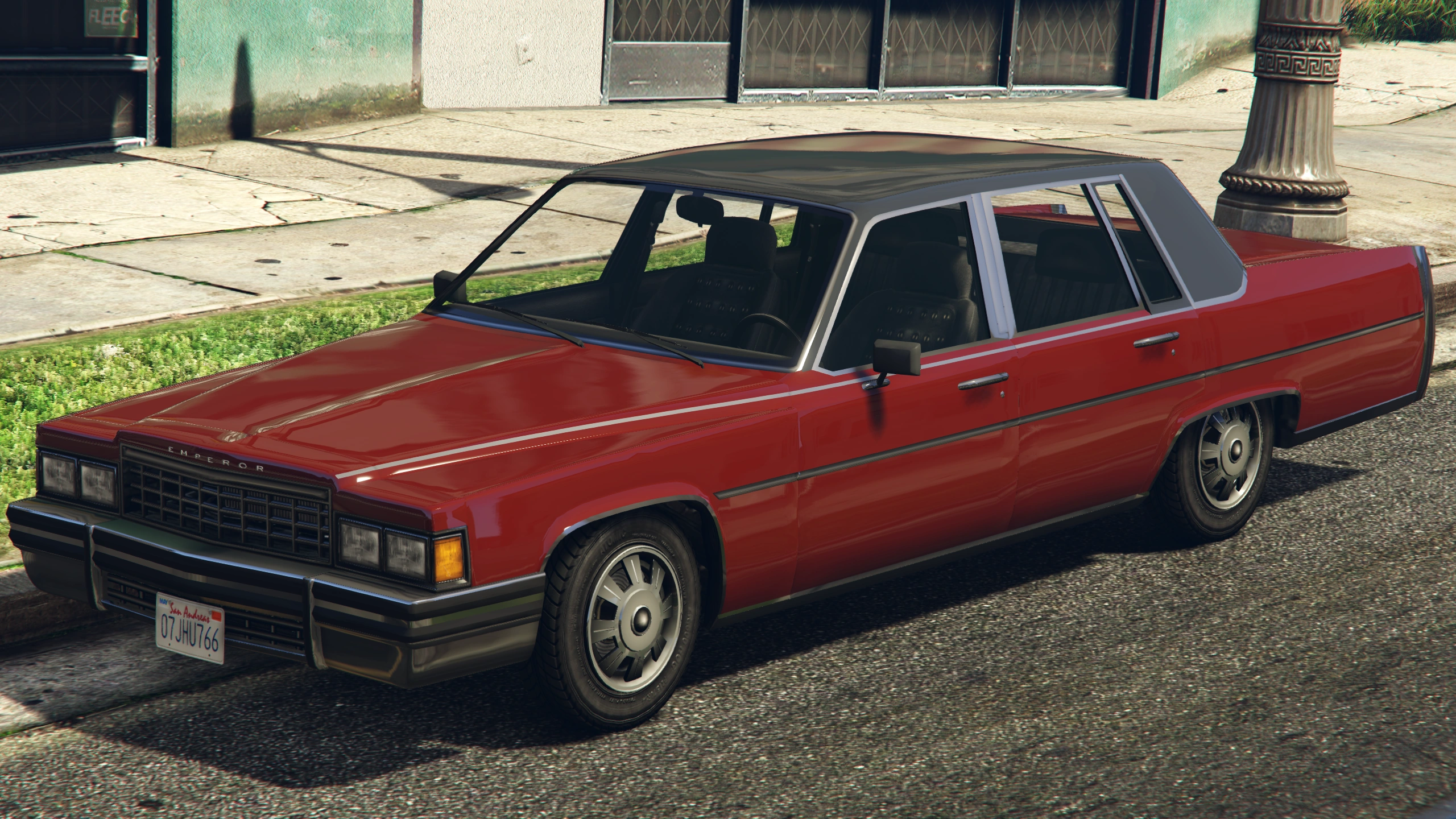 فیسلیفت امپراتور توی GTA V — همون شکل قدیمی، ولی الان بدنهش مثل تانکه.