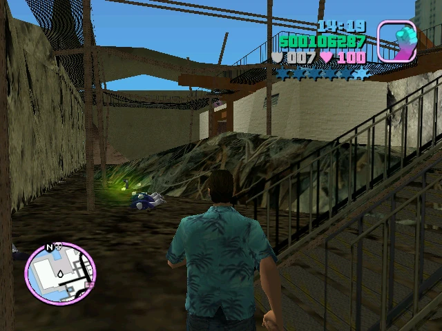 Evidence shot #1: corpse on the ground, not a single drop of blood — ghost theories born right here.