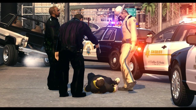 Un exemple de mod montrant comment le thème de la brutalité policière a perduré dans GTA IV grâce aux créations des joueurs.